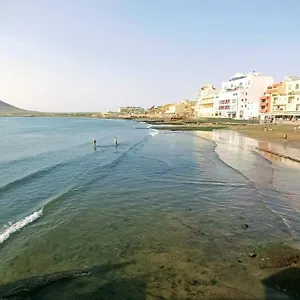 https://medano-center-nice-apartment.tenerifehoteles.net