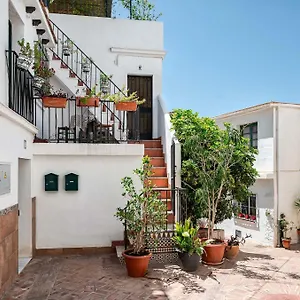 https://traditional-central-2-double-bed-apt-in-quiet-square.es-andalucia.com